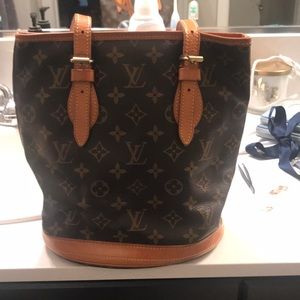 Louis Vuitton Petit Bucket